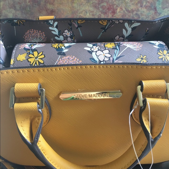NWT Steve Madden Mustard Floral Crossbody Purse - Picture 2 of 8